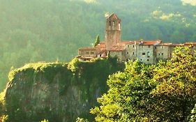 Hostal Mont-Rock